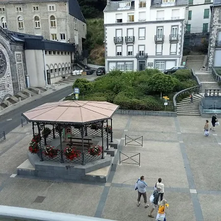 Perce Neige 2 Eme Etage *